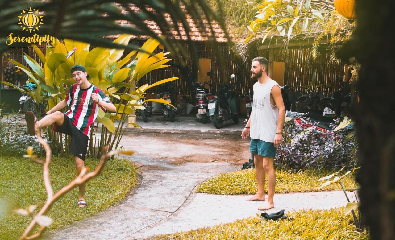 Serendipity Hoi An Hostel エクステリア 写真