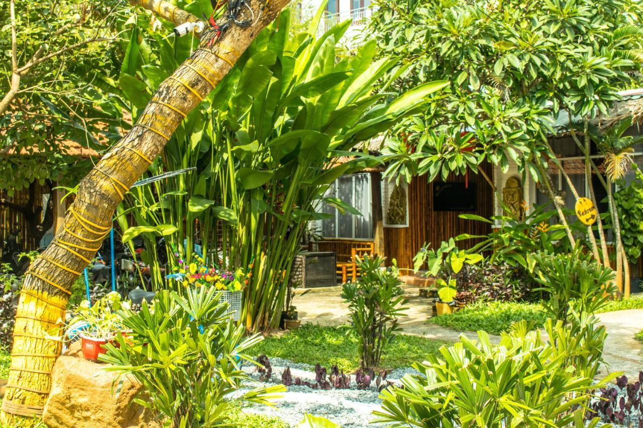 Serendipity Hoi An Hostel エクステリア 写真