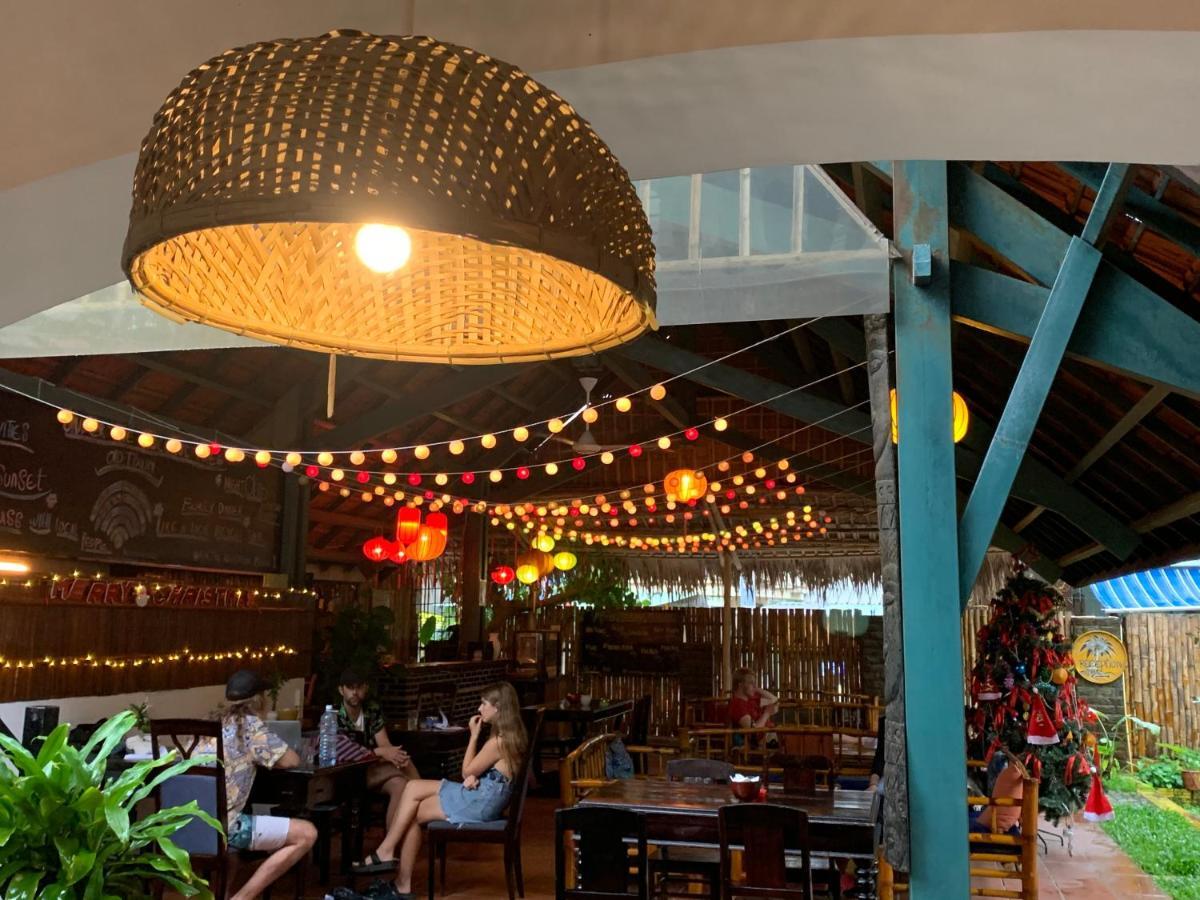 Serendipity Hoi An Hostel エクステリア 写真