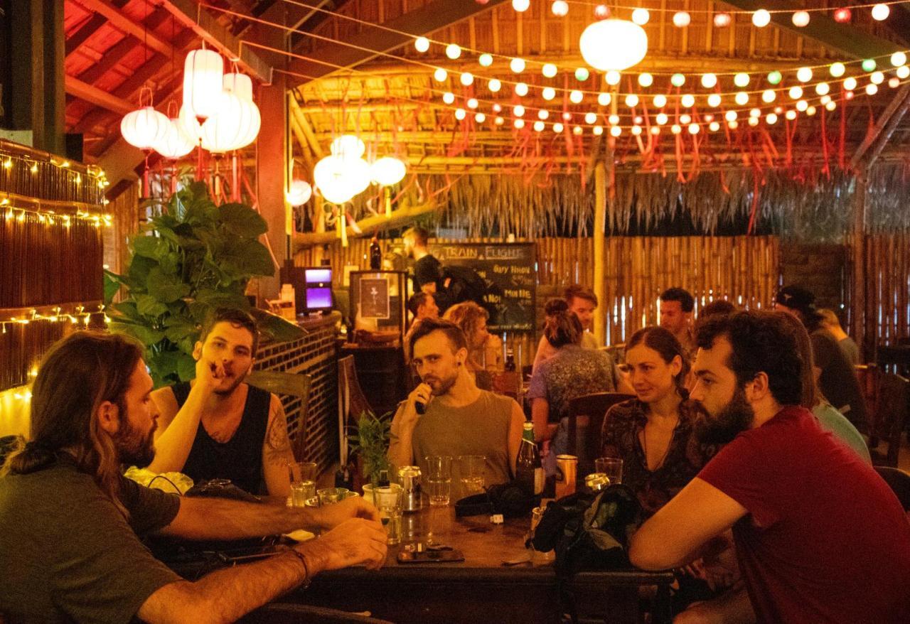 Serendipity Hoi An Hostel エクステリア 写真